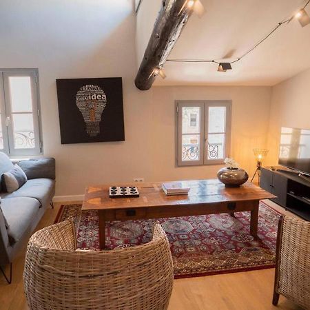 Cozy Nest In The Center Of Isle Sur La Sorgue For 4 People Appartamento LʼIsle-sur-la-Sorgue Esterno foto
