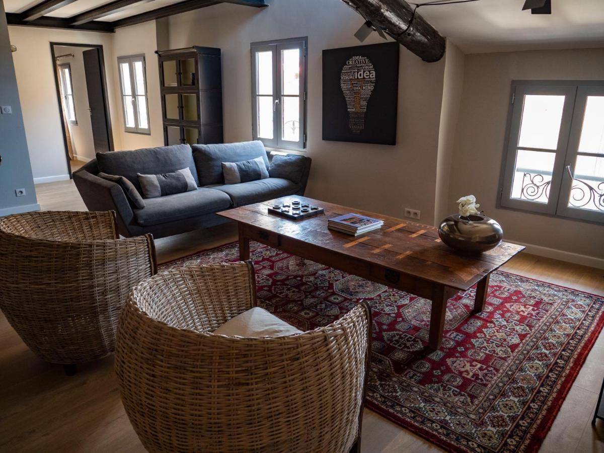 Cozy Nest In The Center Of Isle Sur La Sorgue For 4 People Appartamento LʼIsle-sur-la-Sorgue Esterno foto